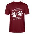 Unisex Sprüche T-Shirt 'Mein Hund hört hervorragend. Er ignoriert mich nur besser.' - Burgunderrot